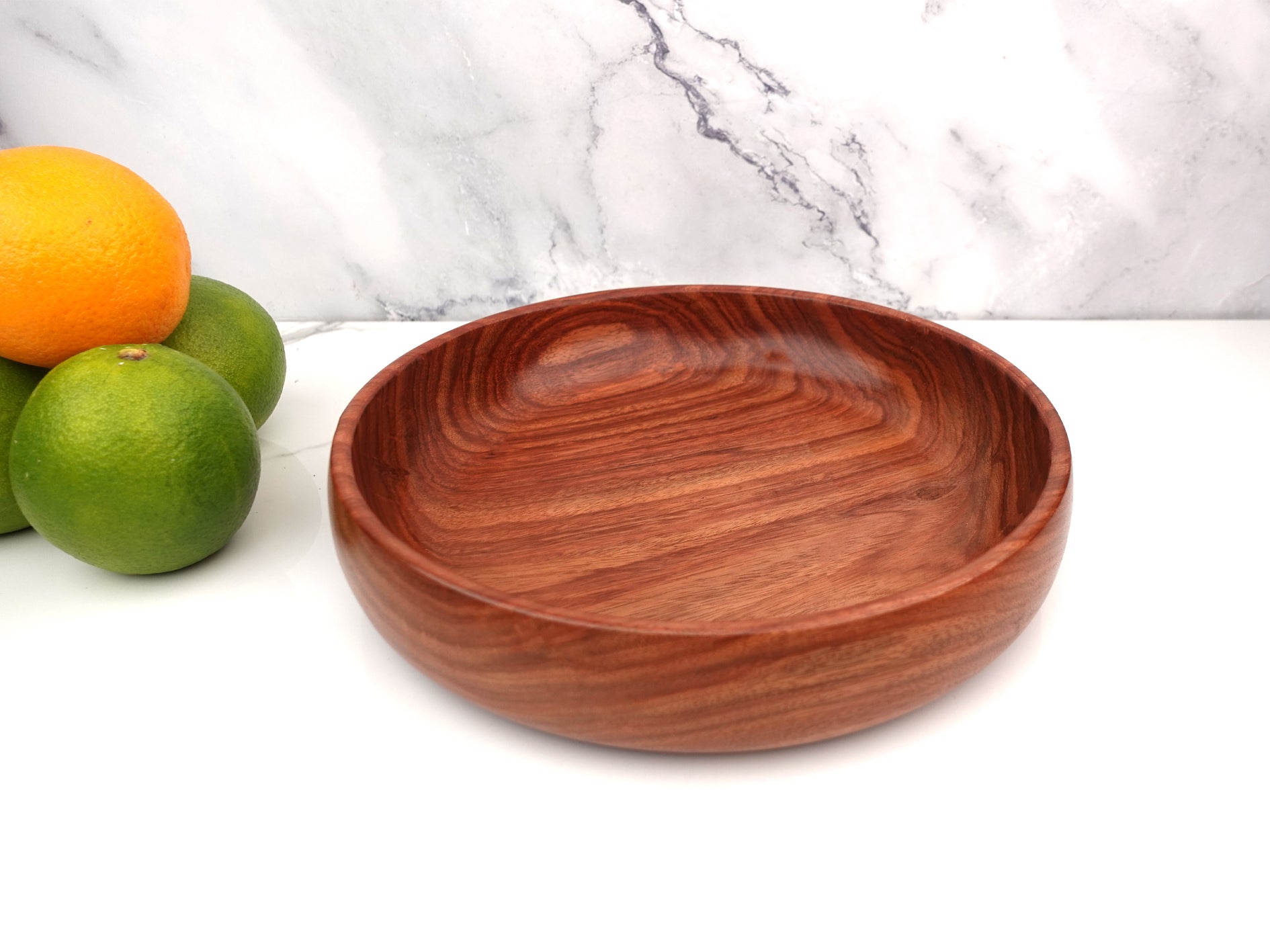 Fruit serving outlet bowl