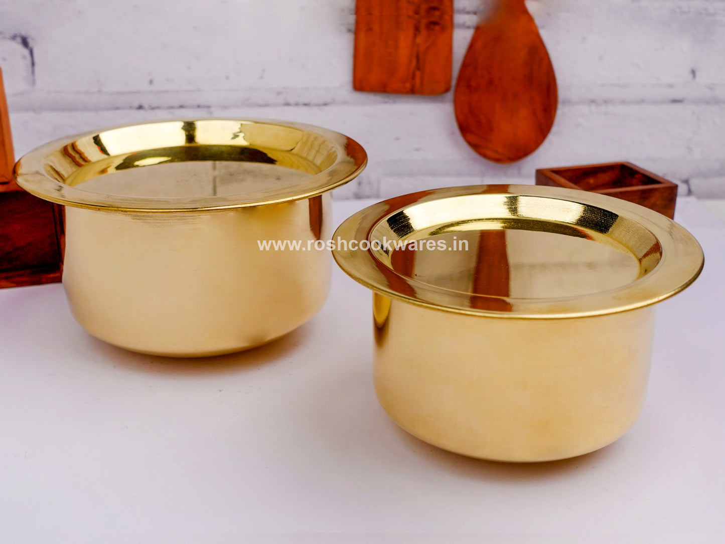 Brass Mini Tope - Venjana Kinnam - Apt for Cooking Serving and Reheating . (With Lid)