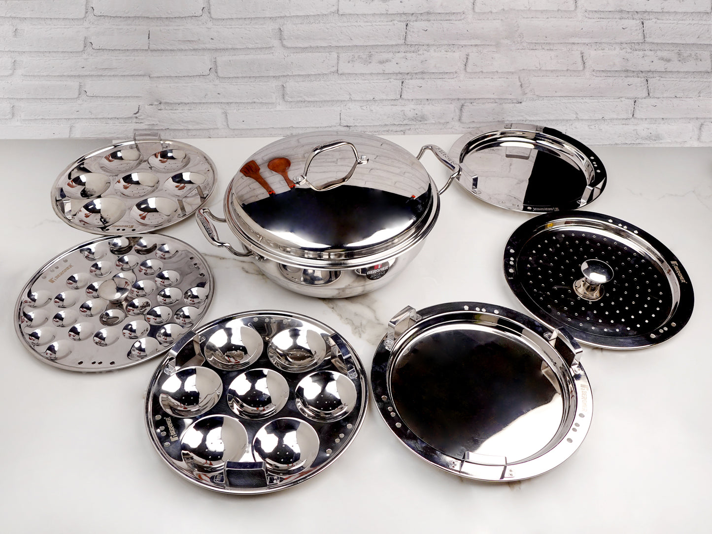 Argent Triply Multi Kadai with lid and 6 plates, 2 Idli palate, 1 cavity appam plate, 1 steam plate, 2 patra plate