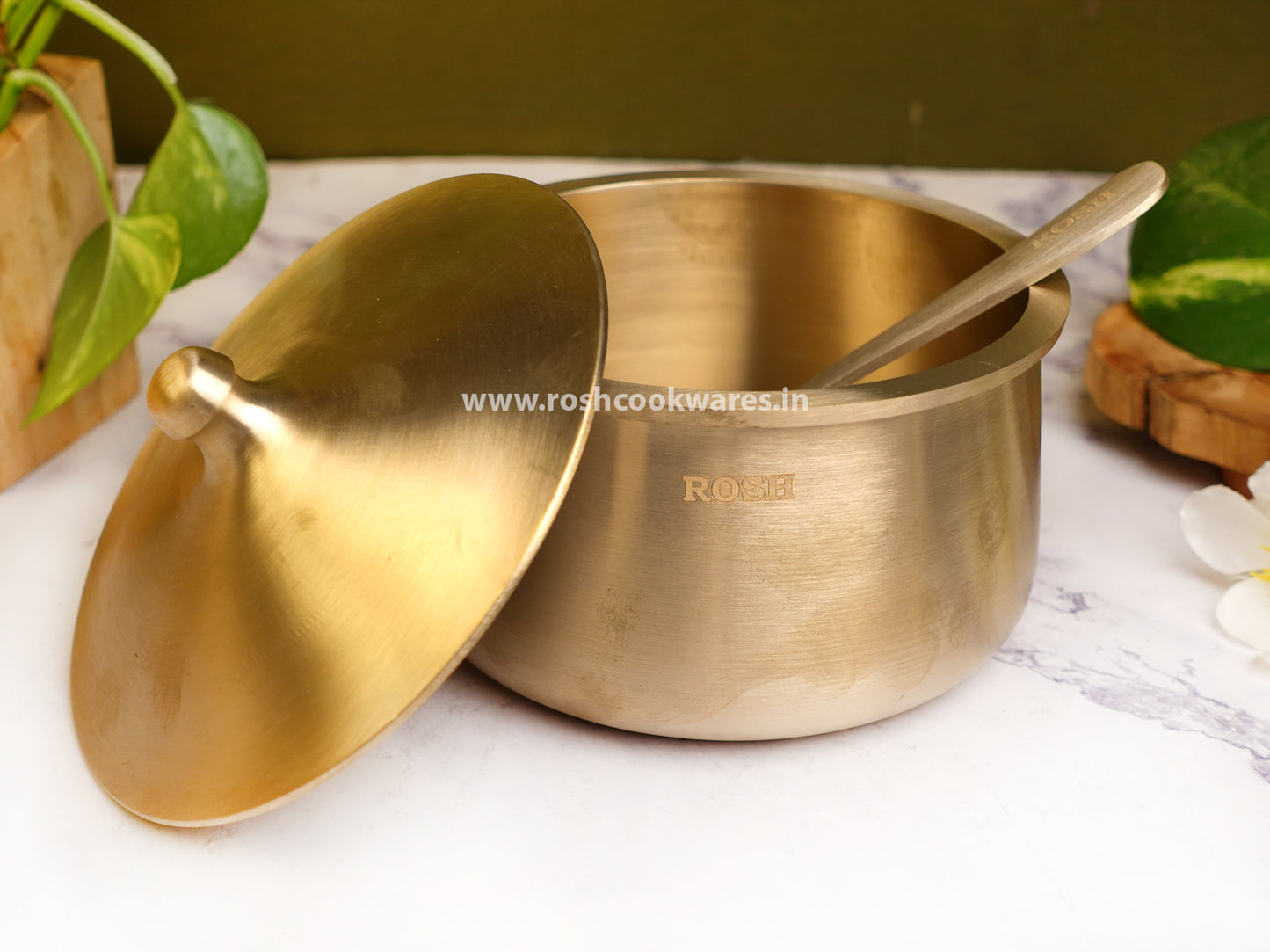 Serving Handi - Kansa - Premium Quality - With Lid .