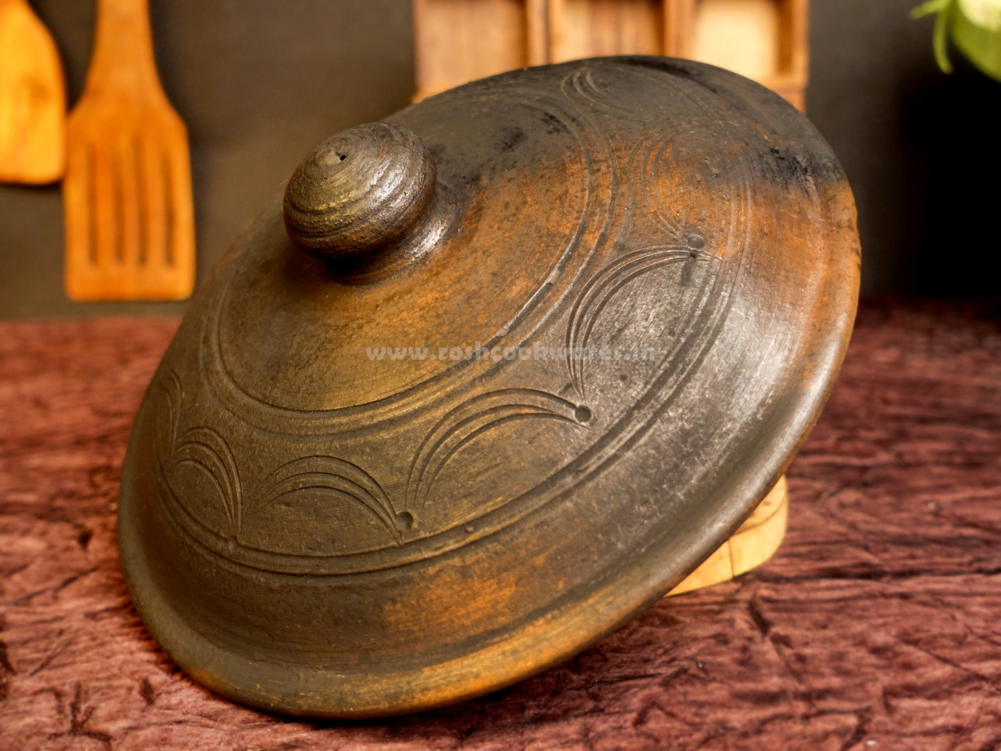 Clay - Kulambu Chatti - With Lid - Black.