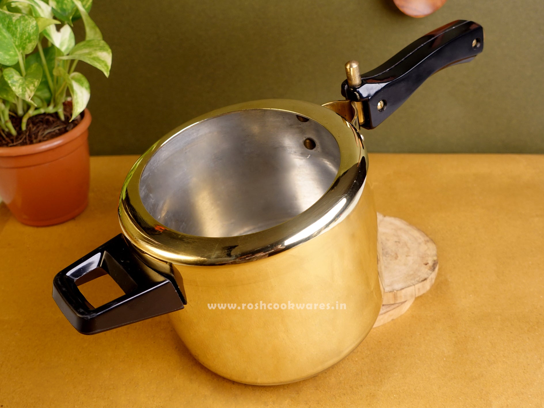 Brass Cooker With Tin Coating . Rosh Cookwares