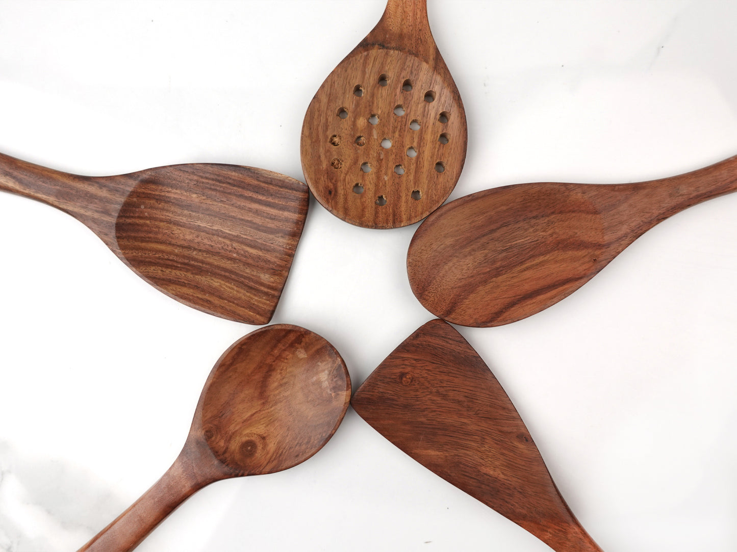 Laddles - Set of 5 - Sheesham Wood .