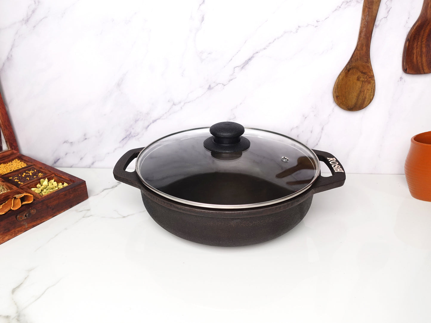 Kadai Cast Iron - Grinded Shallow - With Lid .